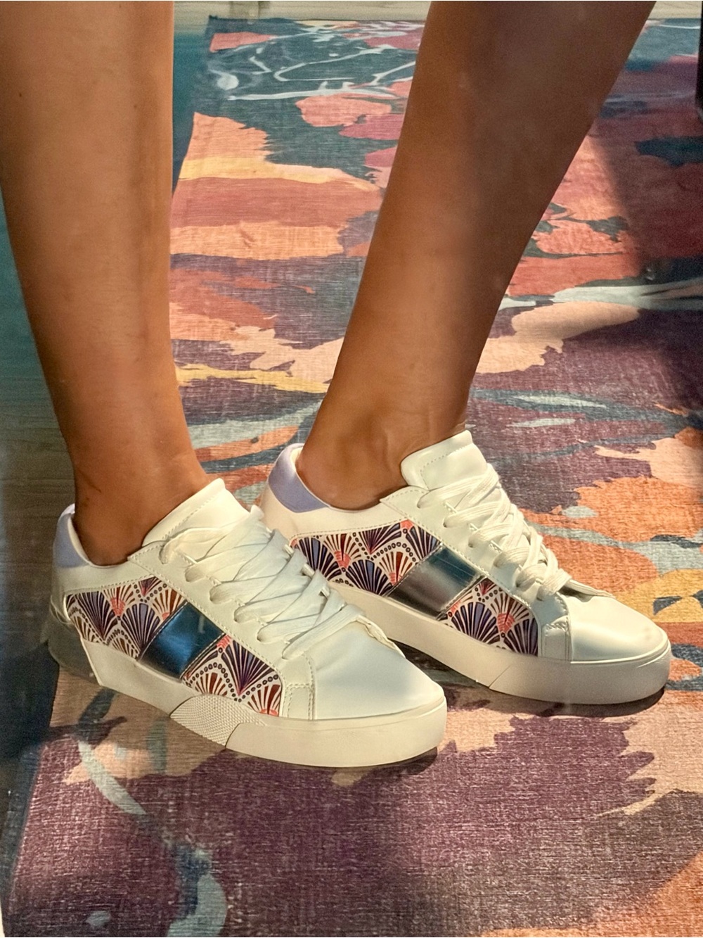 JustFab White Low-Top Sneakers with Blue and Red Fan Pattern